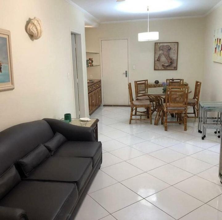 Na De Pitangueiras-guaruja A 50mt Da E Comercio Perto Guarujá